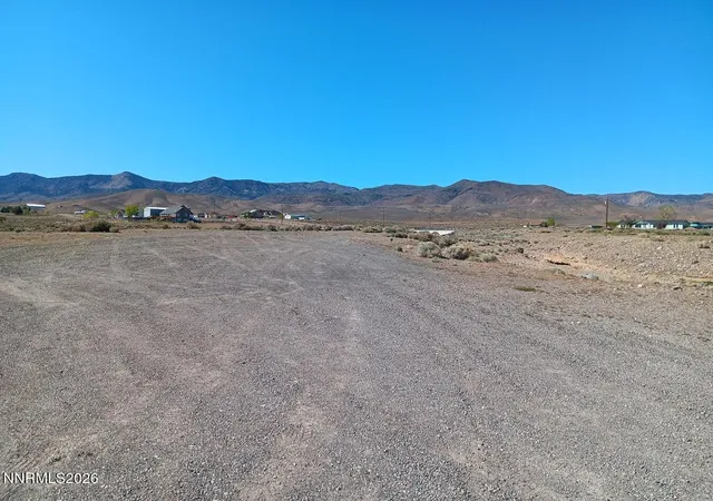 2nd image of Apn# 015 324 33, Stagecoach, NV 89429 | MLS# 260003935