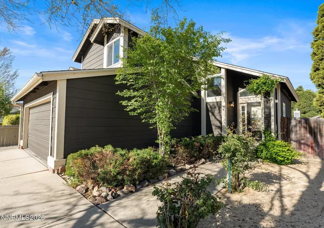 Photo 3 of Single family home for sale at 2719 Chavez Dr, Reno, NV 89502 | MLS# 260004904 | Listing updated on 2026-05-12