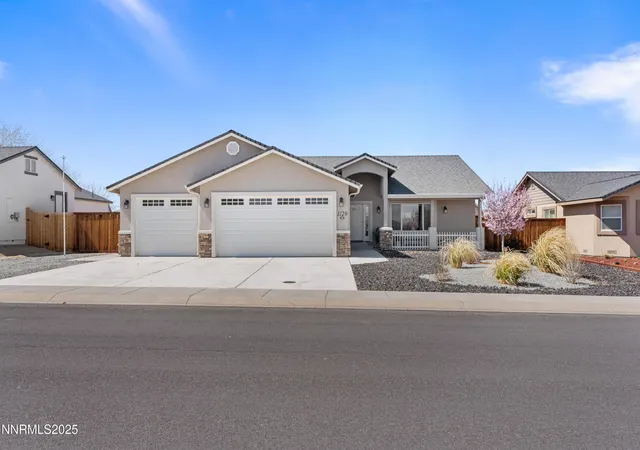 2nd image of 1129 Dixie Ln, Fernley, NV 89408 | MLS# 260005138