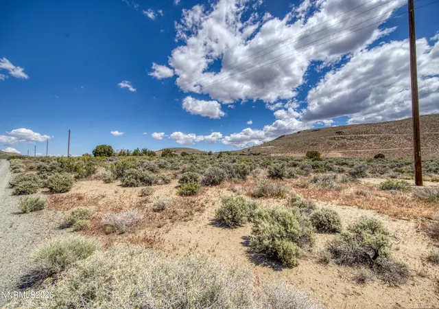Homes for sale in Sparks, NV | 275 Descanso Ln, Sparks, NV 89441 | MLS# 260005306