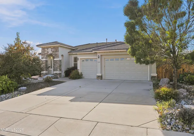 Photo 2 of Single family home for sale at 7685 Desert Vista Dr, Sparks, NV 89436 | MLS# 260008561 | Listing updated on 2026-09-13