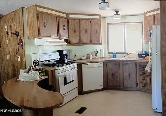 image of 41 Bonanza Ln, Yerington, NV 89447 | MLS# 260005692