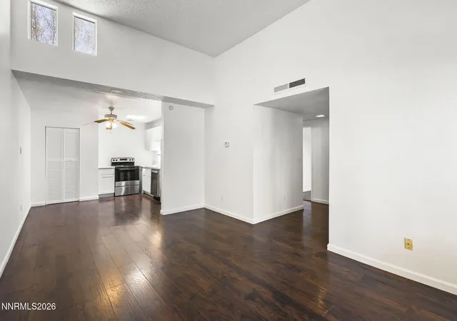 Listing Photo 5 - Condo for sale in building located at 1001 Baywood Dr, Sparks, NV 89434 - Unit #C