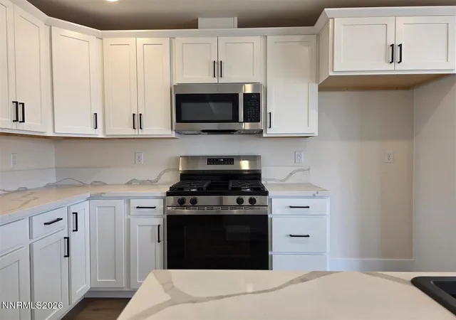 image of 422 Seminole Dr, Yerington, NV 89447 | MLS# 260005844