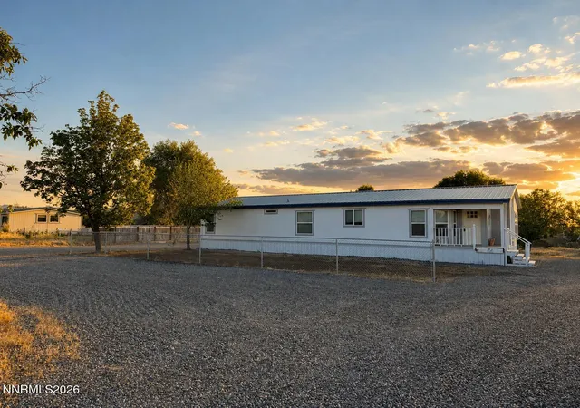 Homes for sale in Winnemucca, NV | 7420 Sunset Dr, Winnemucca, NV 89445 | MLS# 260006157