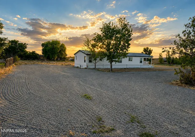 Homes for sale in Winnemucca, NV | 7420 Sunset Dr, Winnemucca, NV 89445 | MLS# 260006157