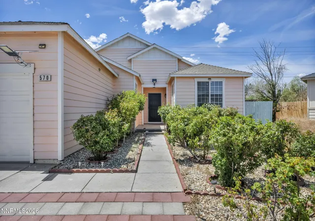 3rd image of 570 Sunrise Cir, Fernley, NV 89408 | MLS# 260006060