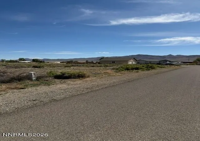 2nd image of 1 Pine Valley Ct, Yerington, NV 89447 | MLS# 260006536