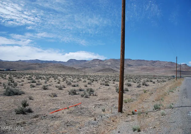 Homes for sale in Stagecoach, NV | 5105 Boyer Ln, Stagecoach, NV 89429 | MLS# 260007222