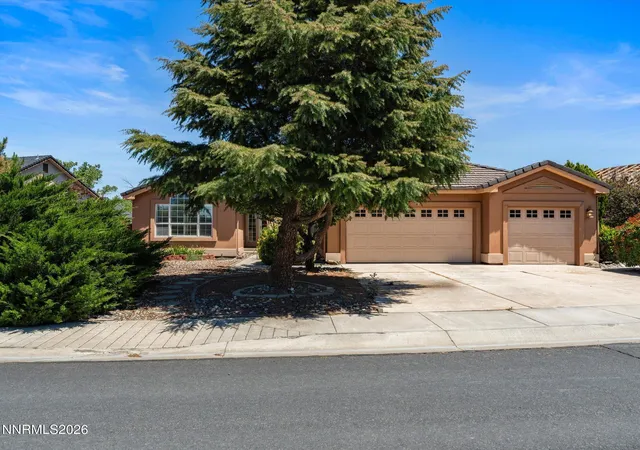 2nd image of 762 Divot Dr, Fernley, NV 89408 | MLS# 260007240