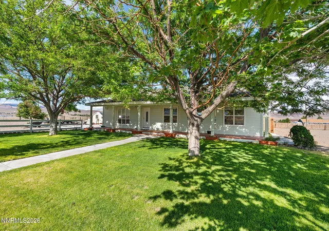 Homes for sale in Stagecoach, NV | 6035 Boyer Ln, Stagecoach, NV 89429 | MLS# 260006841