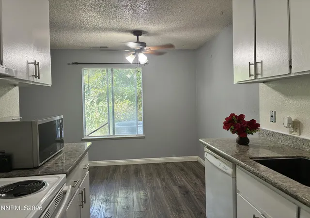 Listing Photo 4 - Condo for sale in building located at 1537 Delucchi Ln, Reno, NV 89502 - Unit #E