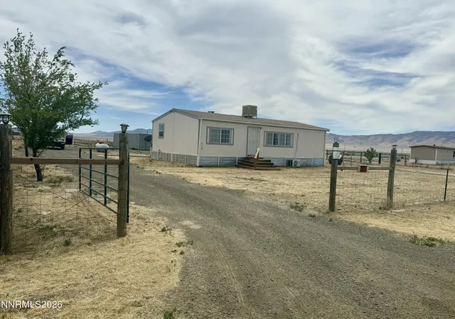 Photo 2 of Manufactured home for sale at 6120 Katrina Dr, Winnemucca, NV 89445 | MLS# 260007777 | Listing updated on 2026-09-04