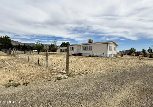 Photo 2 of Manufactured home for sale at 6120 Katrina Dr, Winnemucca, NV 89445 | MLS# 260007777 | Listing updated on 2026-09-04