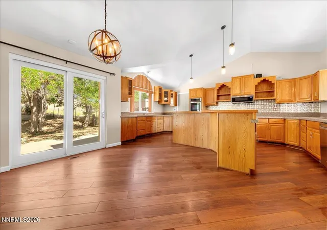 Photo 4 of Single family home for sale at 905 Thoroughbred Cir, Reno, NV 89508 | MLS# 260009072 | Listing updated on 2026-10-12
