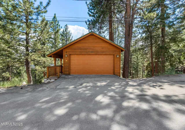 Photo 2 of Single family home for sale at 384 Maryanne Dr, Stateline, NV 89449 | MLS# 260007885 | Listing updated on 2026-09-12