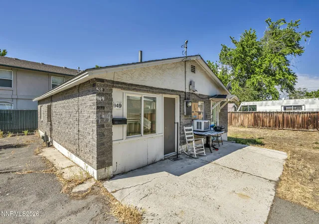 Listing Photo 4 - Condo for sale in building located at 947 I St, Sparks, NV 89431