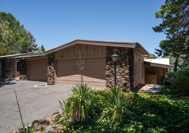 Photo 3 of Townhouse for sale at 176 Lake Glen Dr, Carson City, NV 89703 | MLS# 260008943 | Listing updated on 2026-09-01