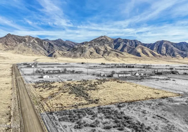 Homes for sale in Winnemucca, NV | 4530 Kathy St, Winnemucca, NV 89445 | MLS# 260008335