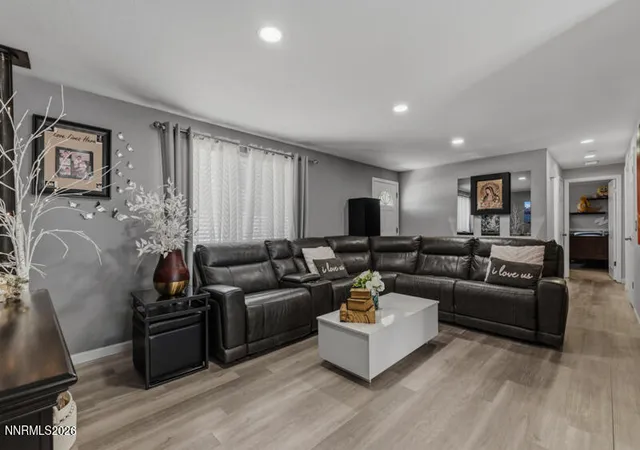5th image of 1289 Franklin Ln, Gardnerville, NV 89460 | MLS# 260008426
