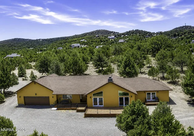 Photo 3 of Single family home for sale at 2000 Lousetown Rd, Reno, NV 89521 | MLS# 260008463 | Listing updated on 2026-08-02