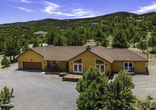 Photo 4 of Single family home for sale at 2000 Lousetown Rd, Reno, NV 89521 | MLS# 260008463 | Listing updated on 2026-08-02