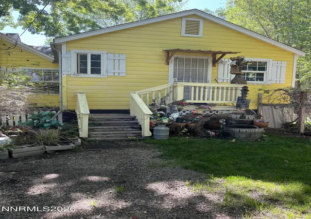 image of 834 W Bridge St, Yerington, NV 89447 | MLS# 260008583