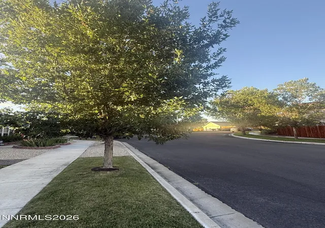 Homes for sale in Gardnerville, NV | 1394 Pin Oak Dr, Gardnerville, NV 89410 | MLS# 260008731