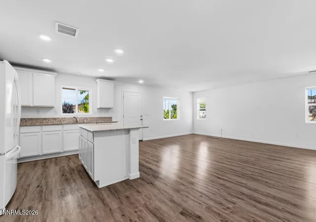 Photo 4 of Single family home for sale at 304 Limber Pine Dr, Reno, NV 89506 | MLS# 260009617 | Listing updated on 2026-09-11