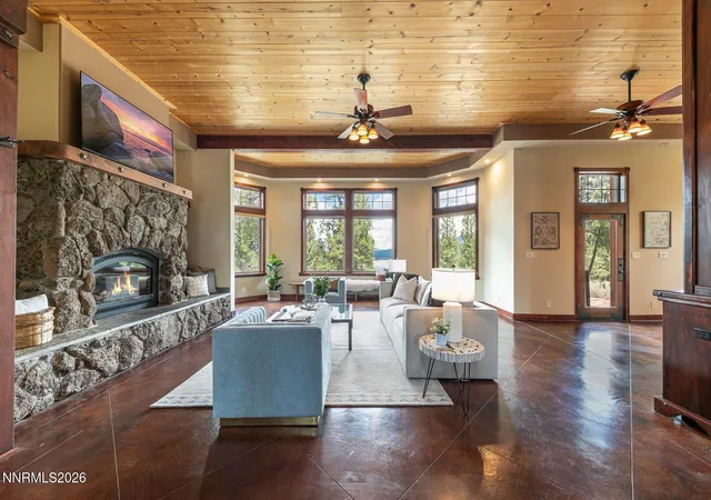 Photo 4 of Single family home for sale at 14594 Boca View Ct, Truckee, CA 96161 | MLS# 260009058 | Listing updated on 2026-10-01