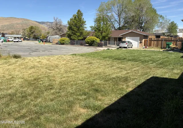 Listing Photo 4 - Condo for sale in building located at 2079 E Sheffield Wy, Carson City, NV 89701