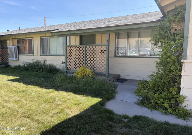 Listing Photo 5 - Condo for sale in building located at 2079 E Sheffield Wy, Carson City, NV 89701