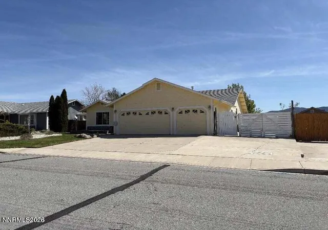 Photo 3 of Single family home for sale at 1086 Spoonbill Ct, Sparks, NV 89441 | MLS# 260009173 | Listing updated on 2026-09-14