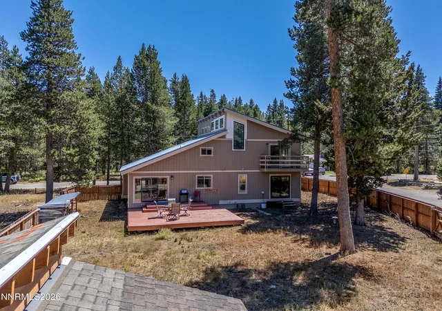 Photo 3 of Single family home for sale at 1029 Modoc Way, South Lake Tahoe, CA 96150 | MLS# 260009727 | Listing updated on 2026-08-30