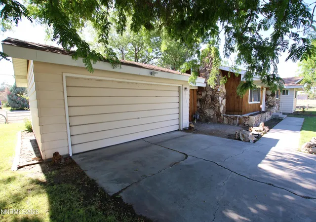 Photo 4 of Single family home for sale at 452 S California St, Yerington, NV 89447 | MLS# 260009667 | Listing updated on 2026-07-28
