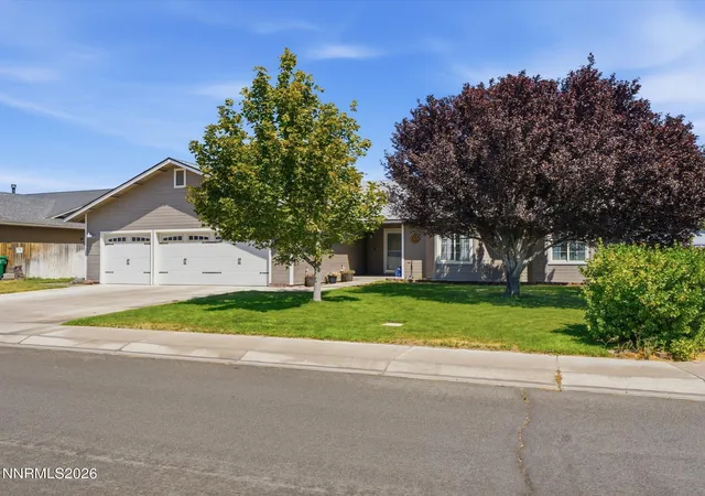 Photo 2 of Single family home for sale at 1001 Lehman Ct, Fernley, NV 89408 | MLS# 260010192 | Listing updated on 2026-09-15