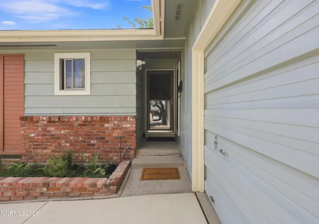 Photo 4 of Single family home for sale at 1215 Colusa Dr, Reno, NV 89503 | MLS# 260010250 | Listing updated on 2026-09-21