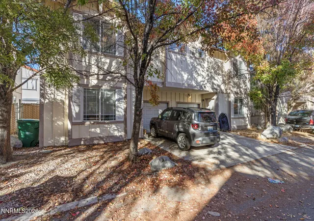 Listing Photo 5 - Condo for sale in building located at 1313 Powell Ln, Reno, NV 89502