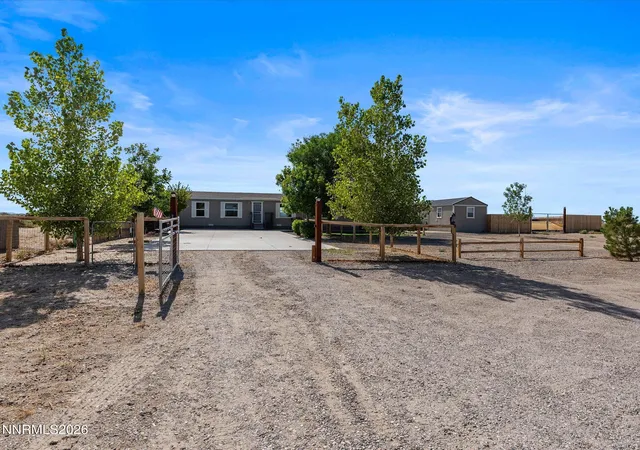 Photo 3 of Manufactured home for sale at 4320 Margoree Ln, Fallon, NV 89406 | MLS# 260010807 | Listing updated on 2026-10-02