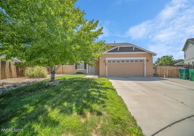Photo 2 of Single family home for sale at 895 Promedio Ct, Sparks, NV 89436 | MLS# 260010073 | Listing updated on 2026-08-30