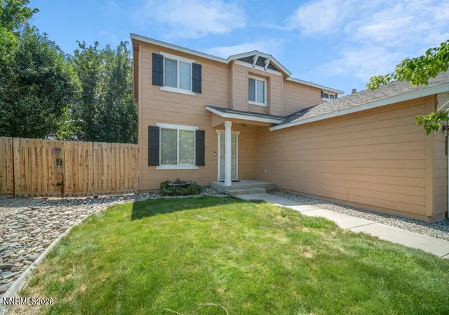 Photo 3 of Single family home for sale at 895 Promedio Ct, Sparks, NV 89436 | MLS# 260010073 | Listing updated on 2026-08-30