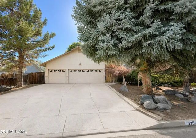 Photo 2 of Single family home for sale at 198 Desert Rose Dr, Sparks, NV 89441 | MLS# 260010766 | Listing updated on 2026-08-24