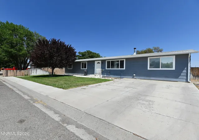 Photo 2 of Single family home for sale at 210 Willow Dr, Lovelock, NV 89419 | MLS# 260010117 | Listing updated on 2026-08-06