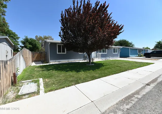 Photo 3 of Single family home for sale at 210 Willow Dr, Lovelock, NV 89419 | MLS# 260010117 | Listing updated on 2026-08-06