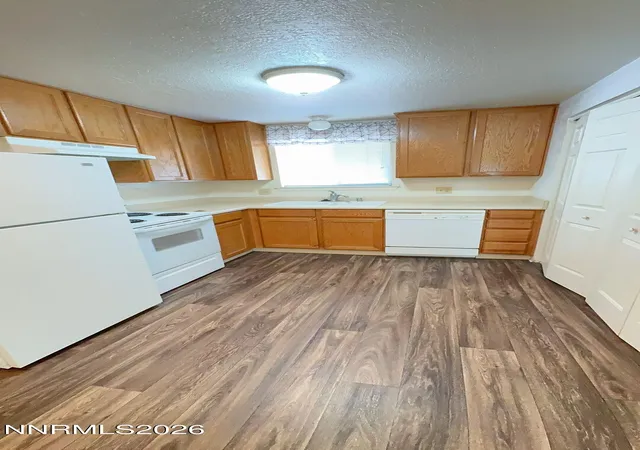 Listing Photo 4 - Condo for sale in building located at 314 W 8th St, Carson City, NV 89703