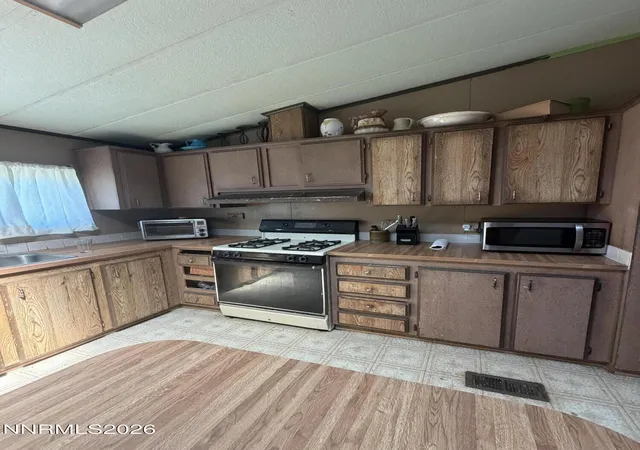 Photo 3 of Manufactured home for sale at 1201 Gummow Dr, Fallon, NV 89406 | MLS# 260010555 | Listing updated on 2026-08-26