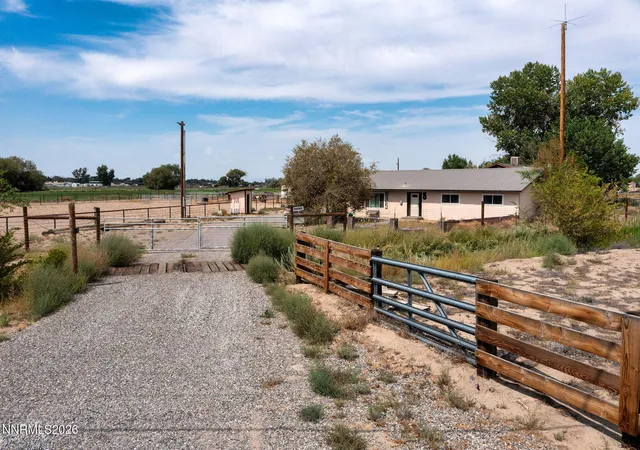 Photo 4 of Single family home for sale at 1201 Soda Lake Rd, Fallon, NV 89406 | MLS# 260010605 | Listing updated on 2026-09-25