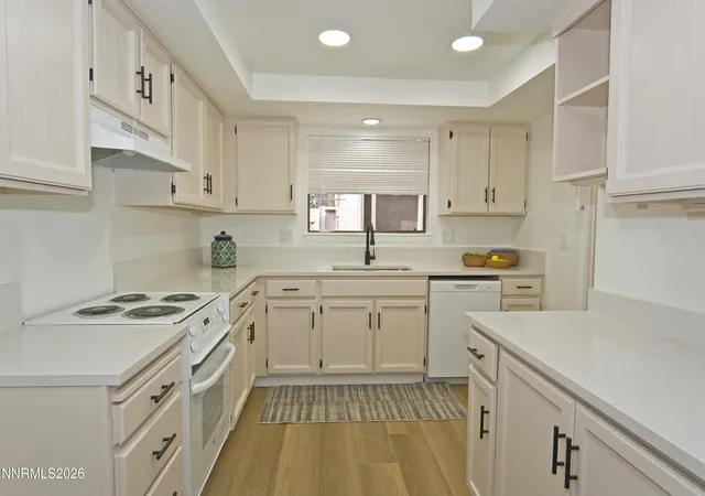 Photo 4 of Townhouse for sale at 172 Lake Glen Dr, Carson City, NV 89703 | MLS# 260010904 | Listing updated on 2026-10-04