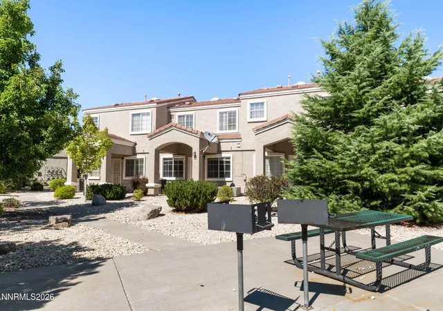 Photo 4 of Townhouse for sale at 5765 Vista Serena Wy #APT 105, Sparks, NV 89436 | MLS# 260010908 | Listing updated on 2026-08-26