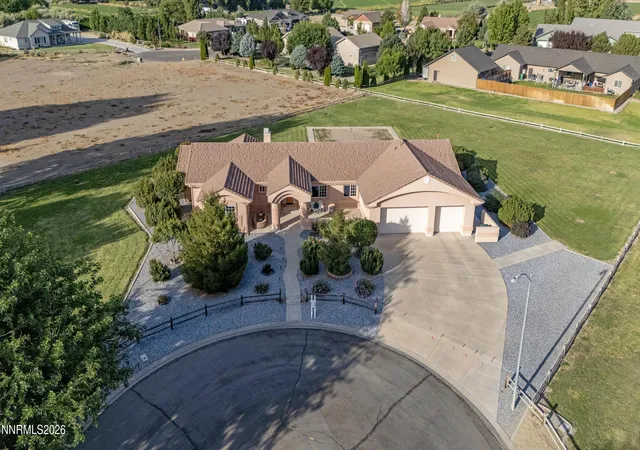 Photo 3 of Single family home for sale at 213 Quail Run Rd, Fernley, NV 89408 | MLS# 260011030 | Listing updated on 2026-10-09